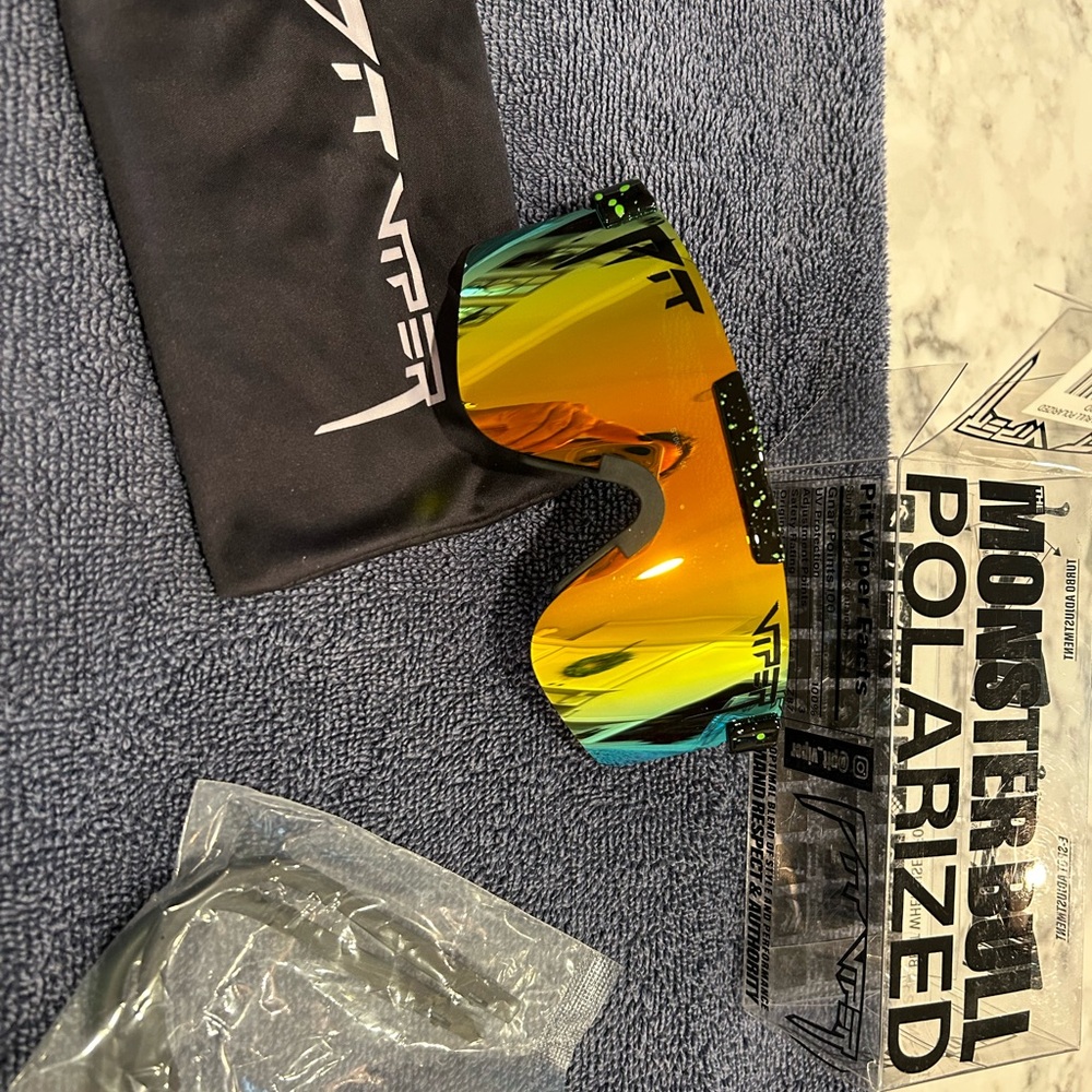 Monster Bull polarized Pit Vipers. Brand new!